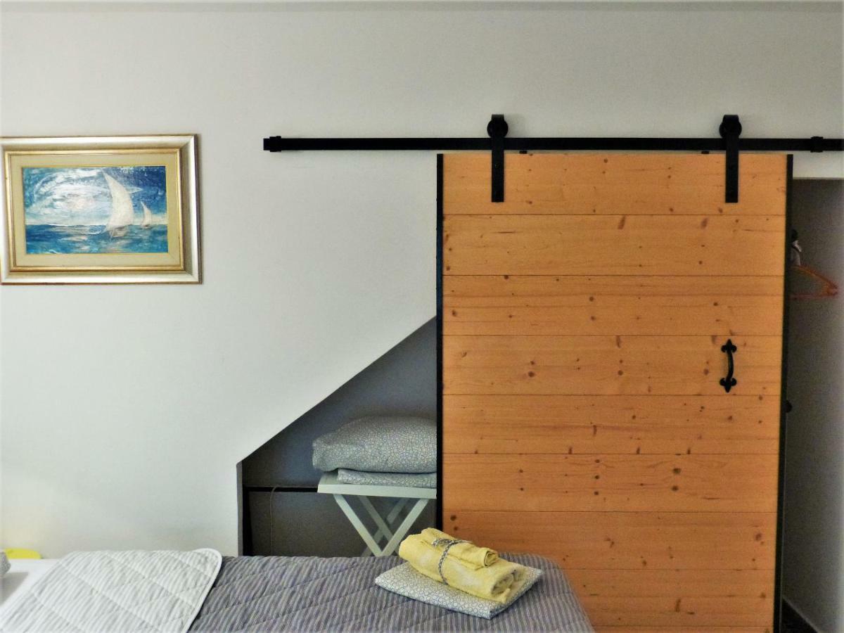 Studio Apartmani Sverko Пунат Экстерьер фото